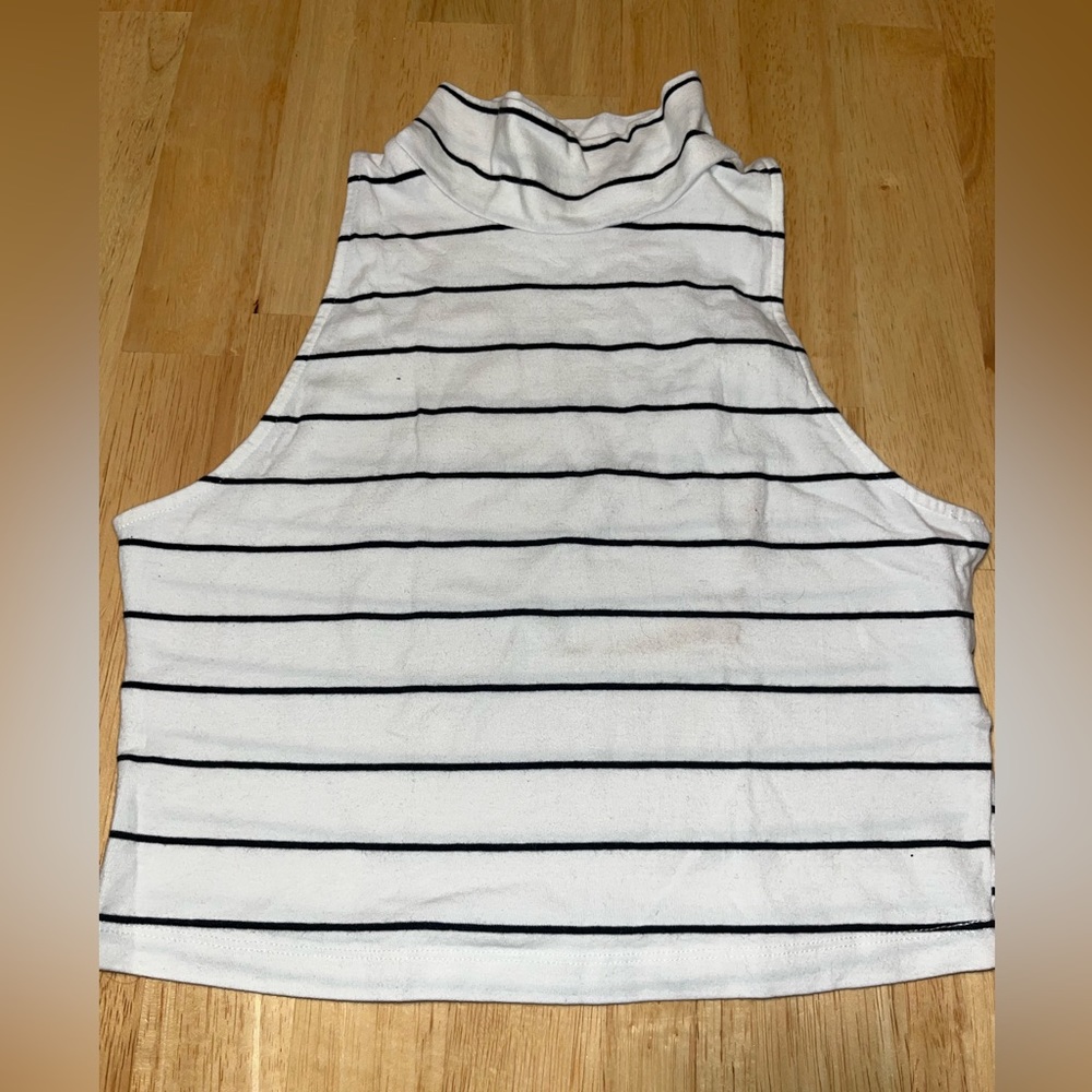 White and black striped crop top